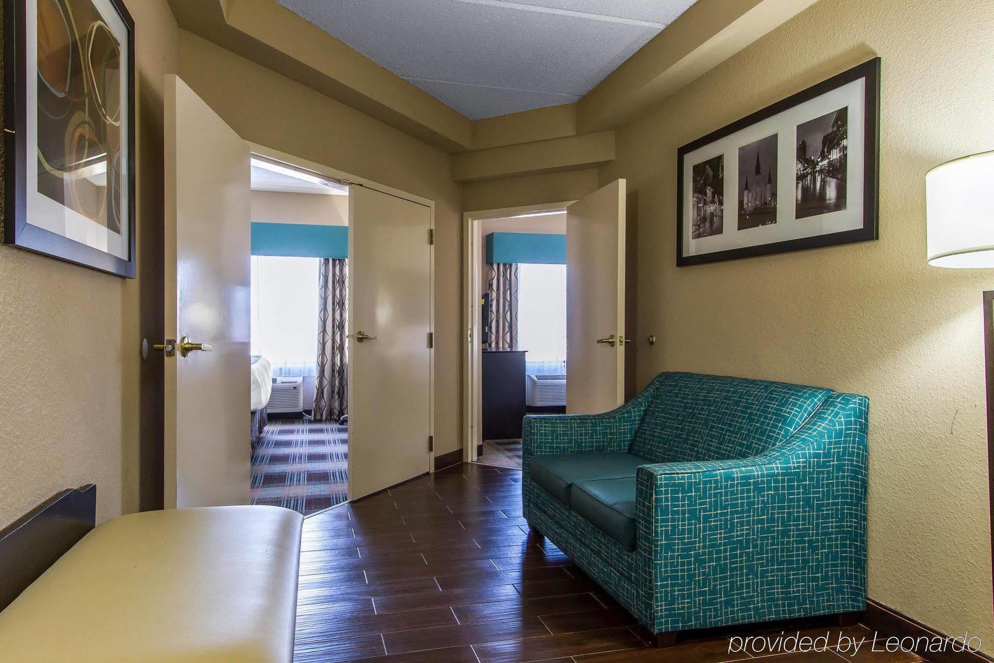Comfort Suites Airport Kenner Exterior photo